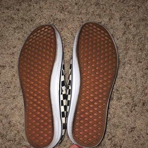 checkerboard lace up vans - Picture 4 of 4